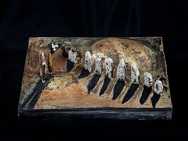 Cipressi come Menhir